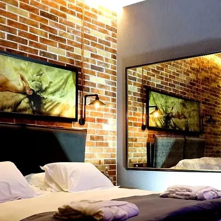 Hotel Rozafa Fish *